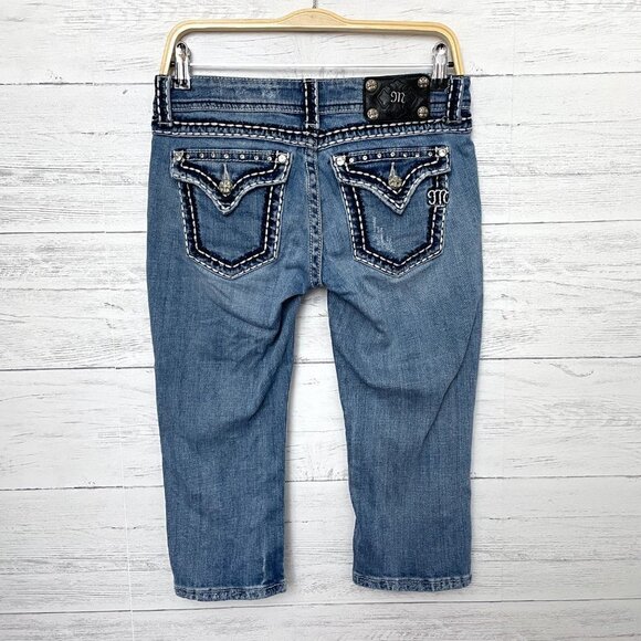 Miss Me Jeans Women's Cropped Distressed Embroidered Flap Pockets size 27 - Picture 1 of 10